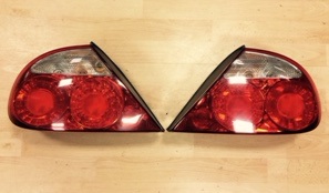 XR845504 and XR845506 Early rear lights